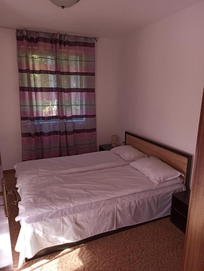 Private Apartments Nevena 潘波洛沃 外观 照片